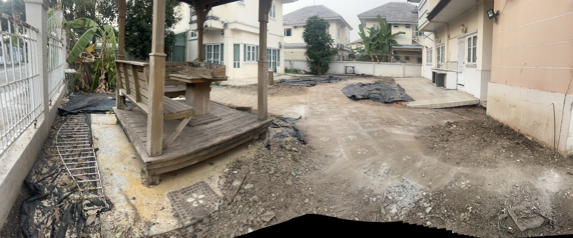 5 - https://รับจ้างตัดไม้ใหญ่กรุงเทพ.com | บริการครบวงจรด้านการดูแลต้นไม้และพื้นที่สีเขียว ตั้งแต่ตัดแต่ง โค่นต้นไม้ กำจัดวัชพืช จนถึงขนย้ายกิ่งไม้และเคลียร์พื้นที่ โดยทีมงานมืออาชีพในกรุงเทพฯ และปริมณฑล